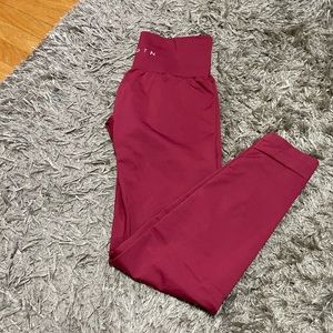 Nvgtn carmine solid seamless leggings